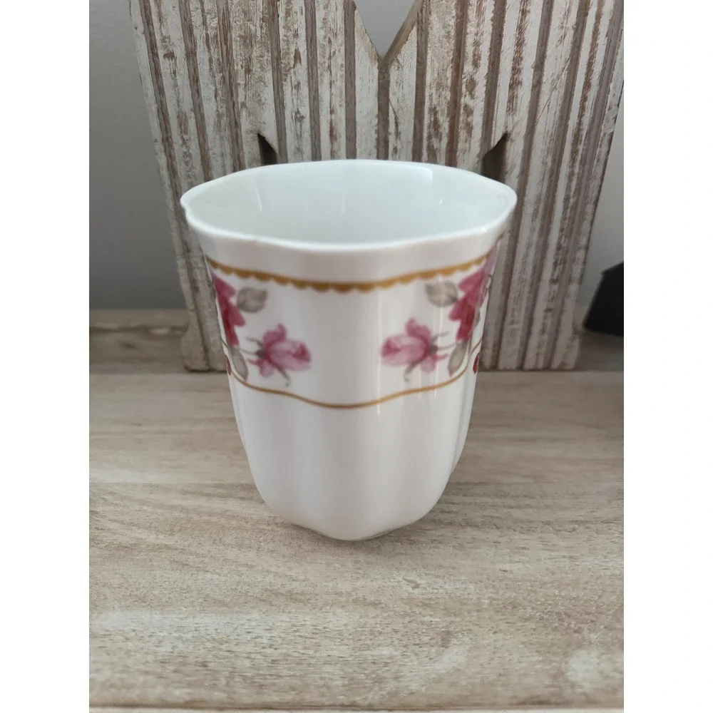 Grace's Teaware Floral Rose Coffee Mug Gold Trim Scalloped Rim